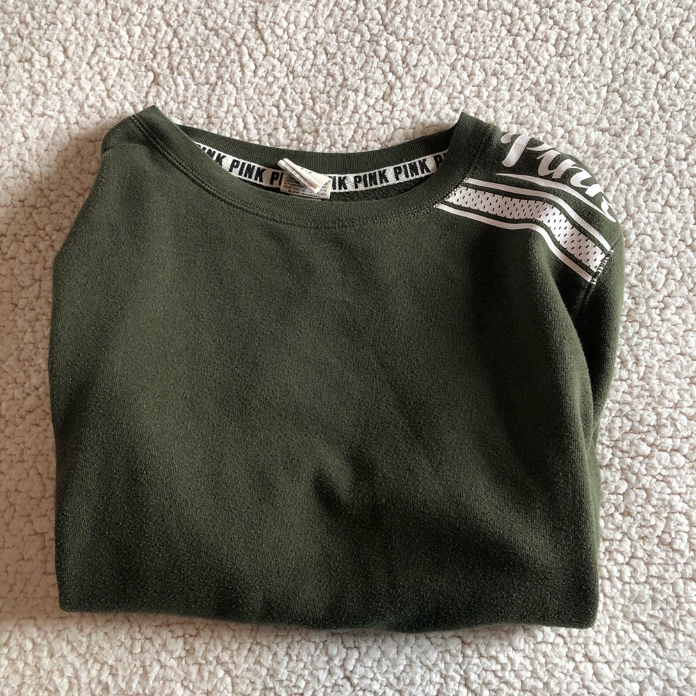 Pink crew neck sweatshirt